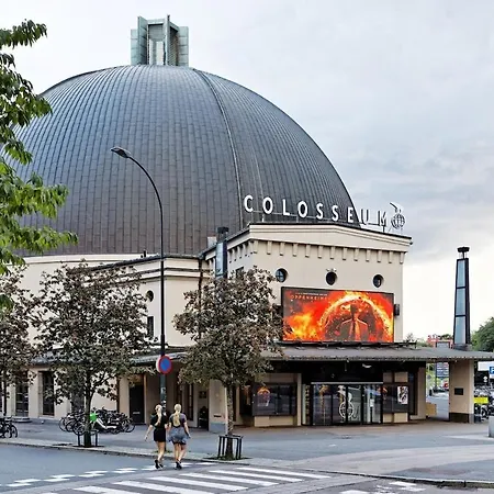 In The Heart Of At Majorstuen *